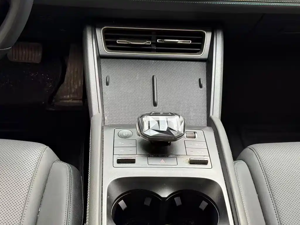 BYD BYD Qin L 2024 DM-i 80KM Leading Edition 2024 - thumbnail 13