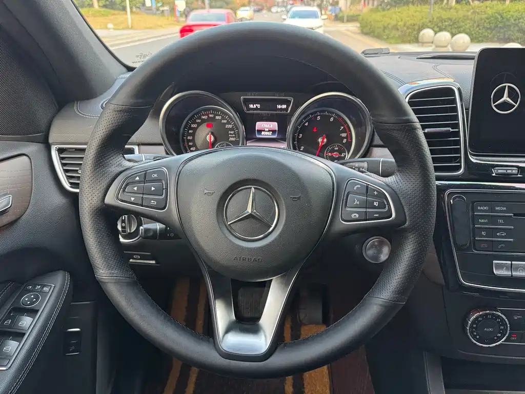 Mercedes-Benz Mercedes-Benz GLE 2017 GLE 320 4MATIC Dynamic Model 2018 - thumbnail 10