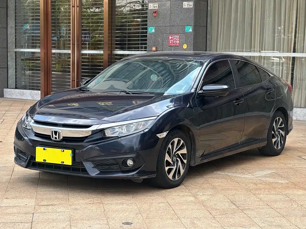 Honda Honda Civic 2016 220TURBO CVT Luxury Edition 2017