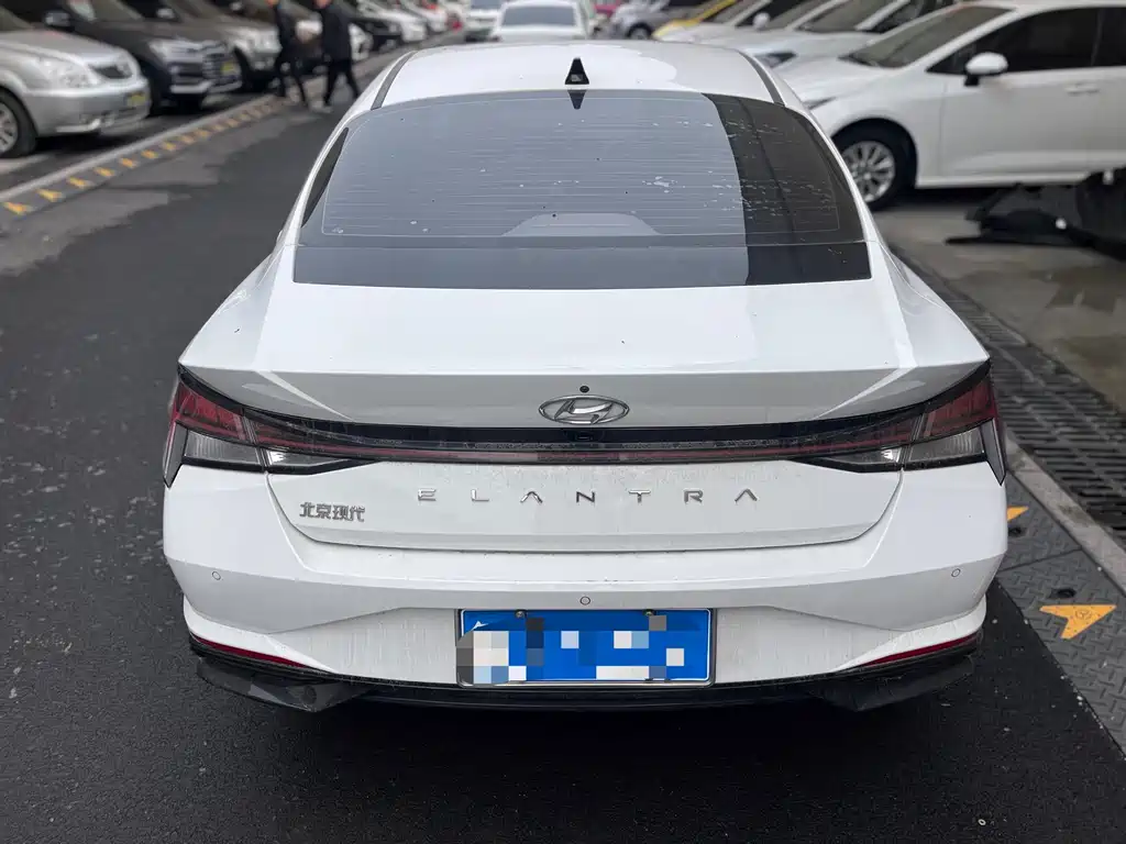 Hyundai Hyundai Elantra 2022 1.5L CVT LUX Premium Edition 2023 - thumbnail 11