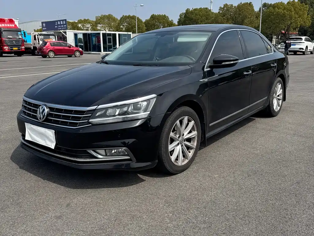 Volkswagen Volkswagen Passat 2017 330TSI DSG Premium Edition 2017 - thumbnail 2