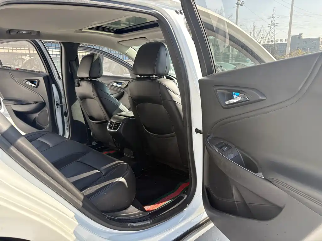 Chevrolet Malibu XL 2018 530T Automatic RS Edition 2018 - thumbnail 13