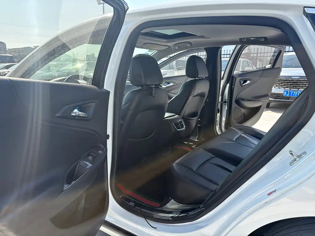 Chevrolet Malibu XL 2018 530T Automatic RS Edition 2018 - thumbnail 14