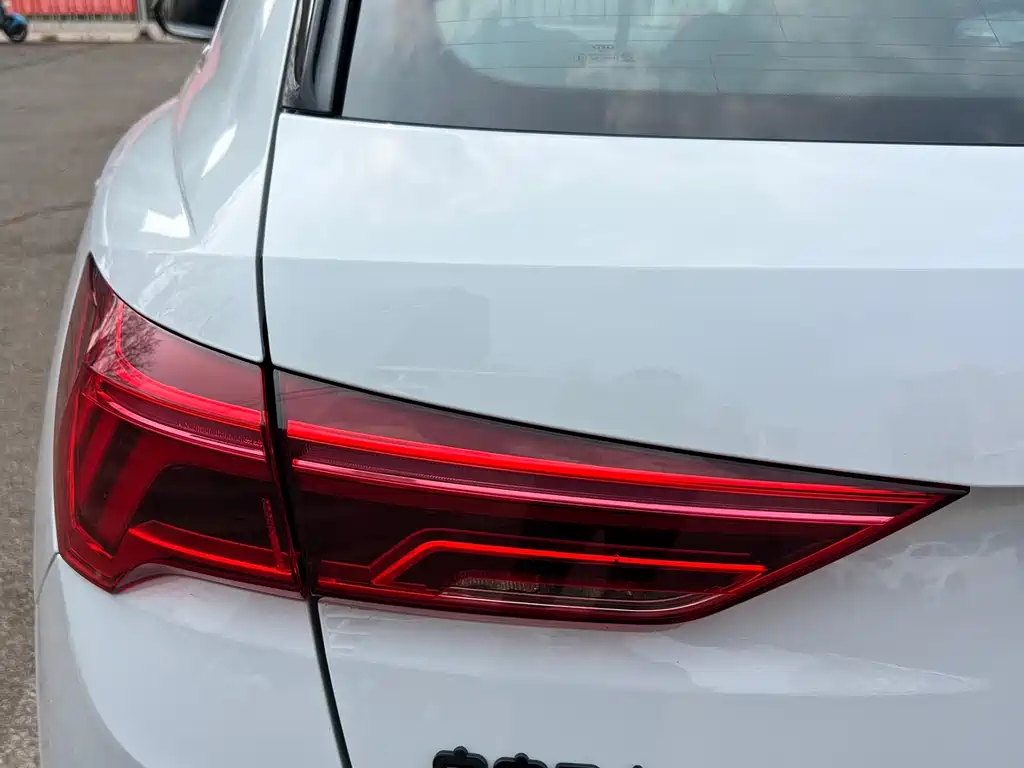 Audi Audi Q3 2022 35 TFSI Fashion Dynamic Edition 2022 - thumbnail 11