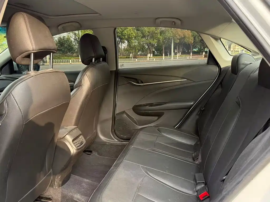 Buick Buick Excelle GT 2021 1.3T Automatic Mild Hybrid Advanced Edition 2023 - thumbnail 5