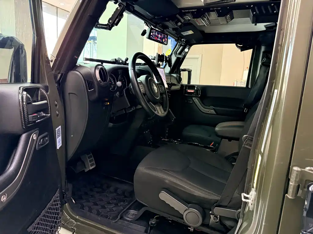 Jeep Jeep Wrangler 2015 3.6L Rubicon Unlimited Sport 2016 - thumbnail 8