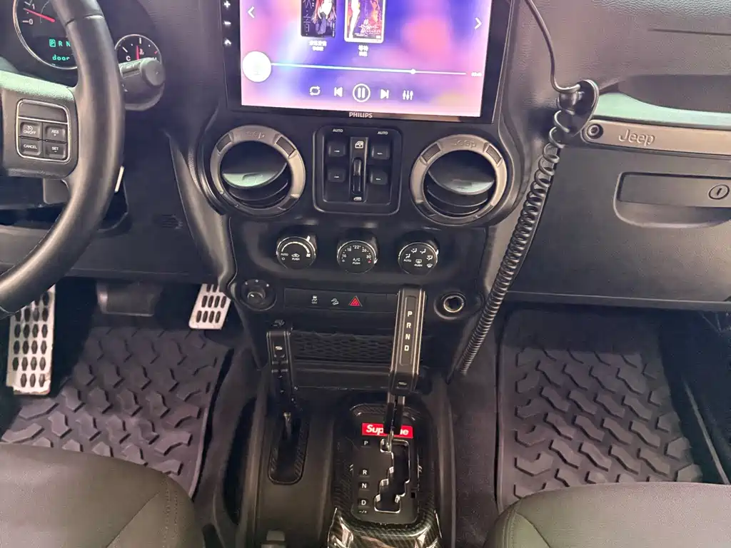 Jeep Jeep Wrangler 2015 3.6L Rubicon Unlimited Sport 2016 - thumbnail 15