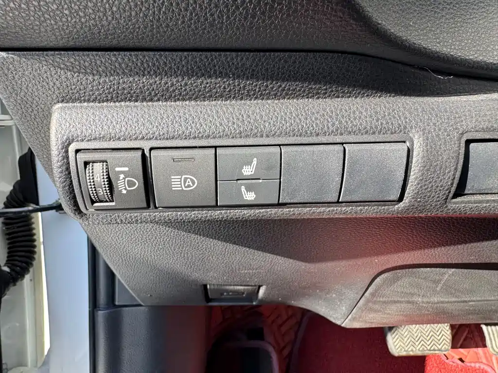 Toyota Toyota Corolla 2022 185T CVT Luxury Edition 2022 - thumbnail 21