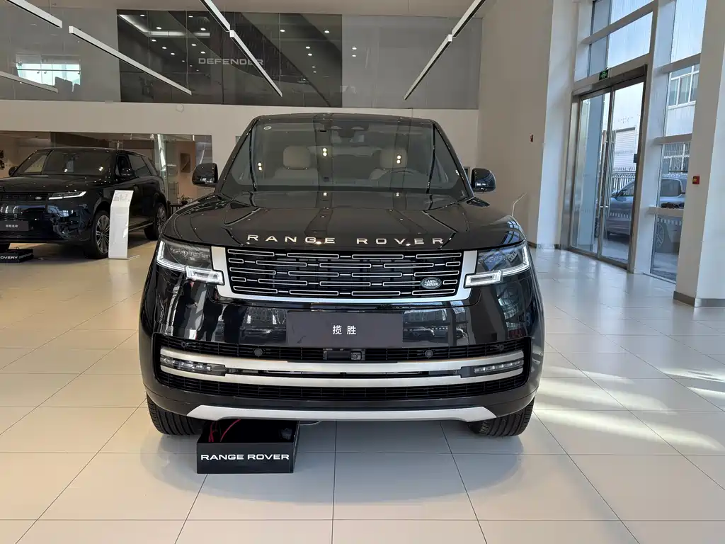 Land Rover Range Rover 2025 3.0 L6 360PS Vogue Edition 2025 - thumbnail 2