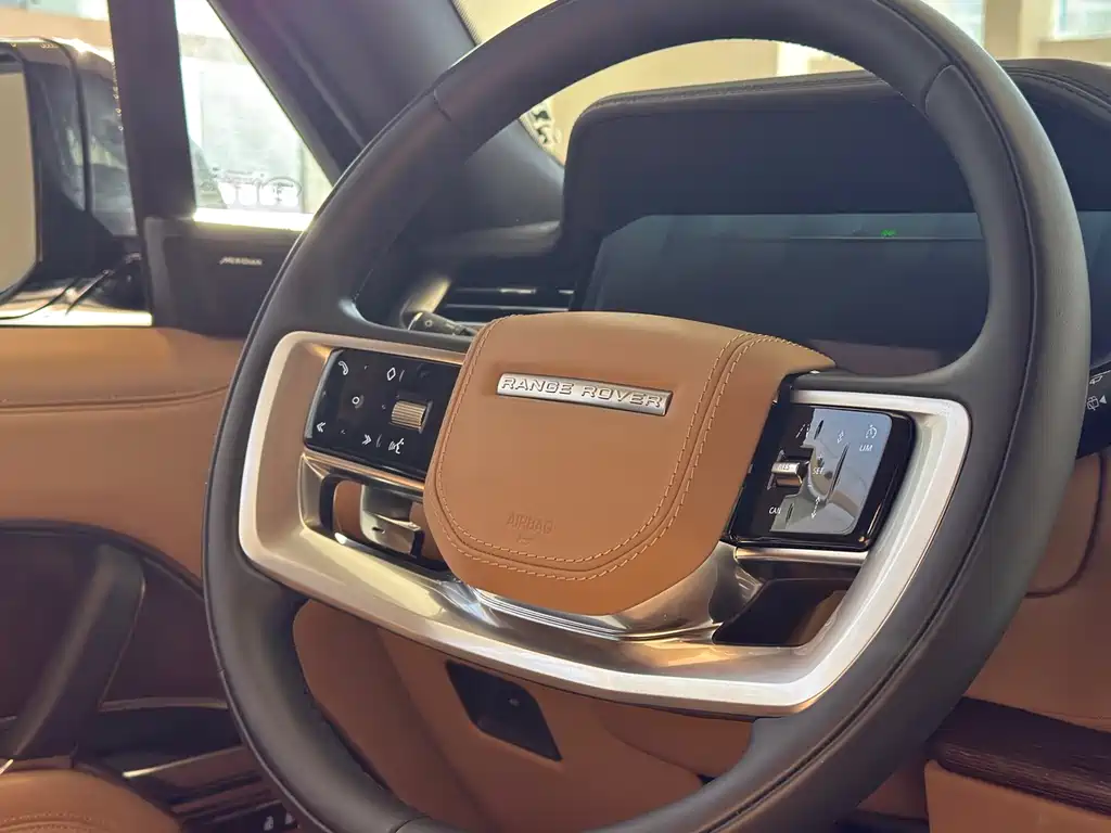 Land Rover Range Rover 2025 3.0 L6 360PS Vogue Edition 2025 - thumbnail 15
