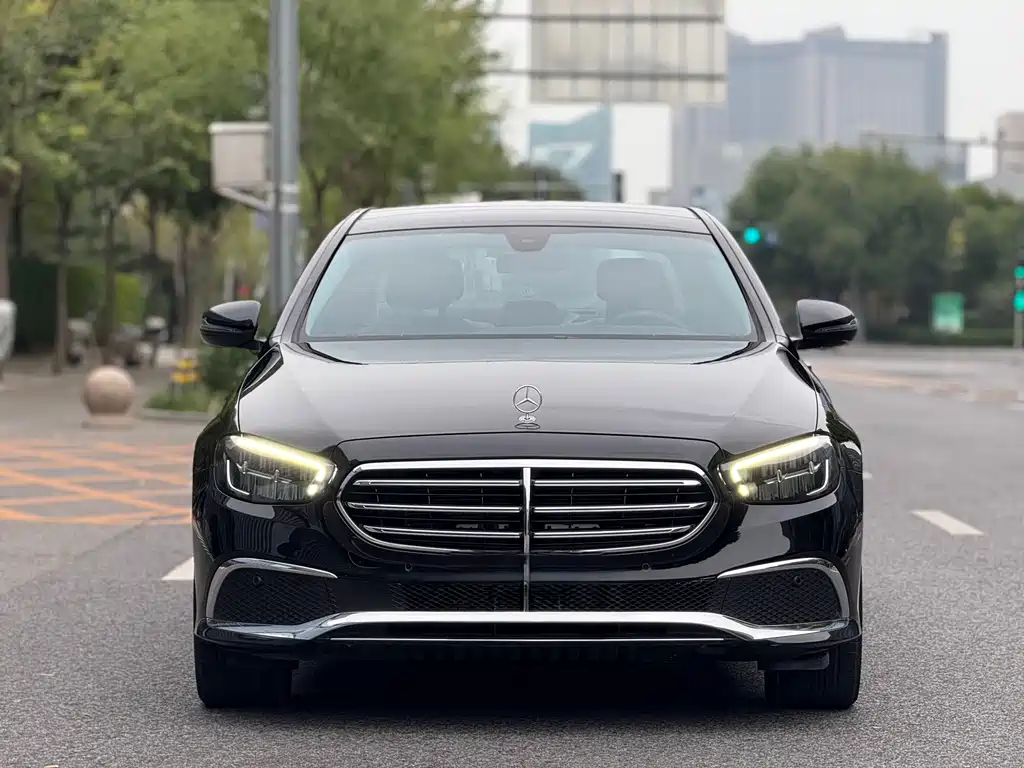 Mercedes-Benz Mercedes-Benz E-Class 2022 E 260 L 2022 - thumbnail 2