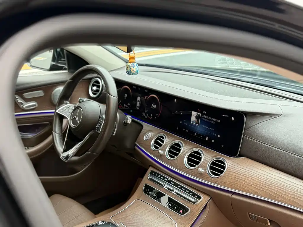 Mercedes-Benz Mercedes-Benz E-Class 2022 E 260 L 2022 - thumbnail 14