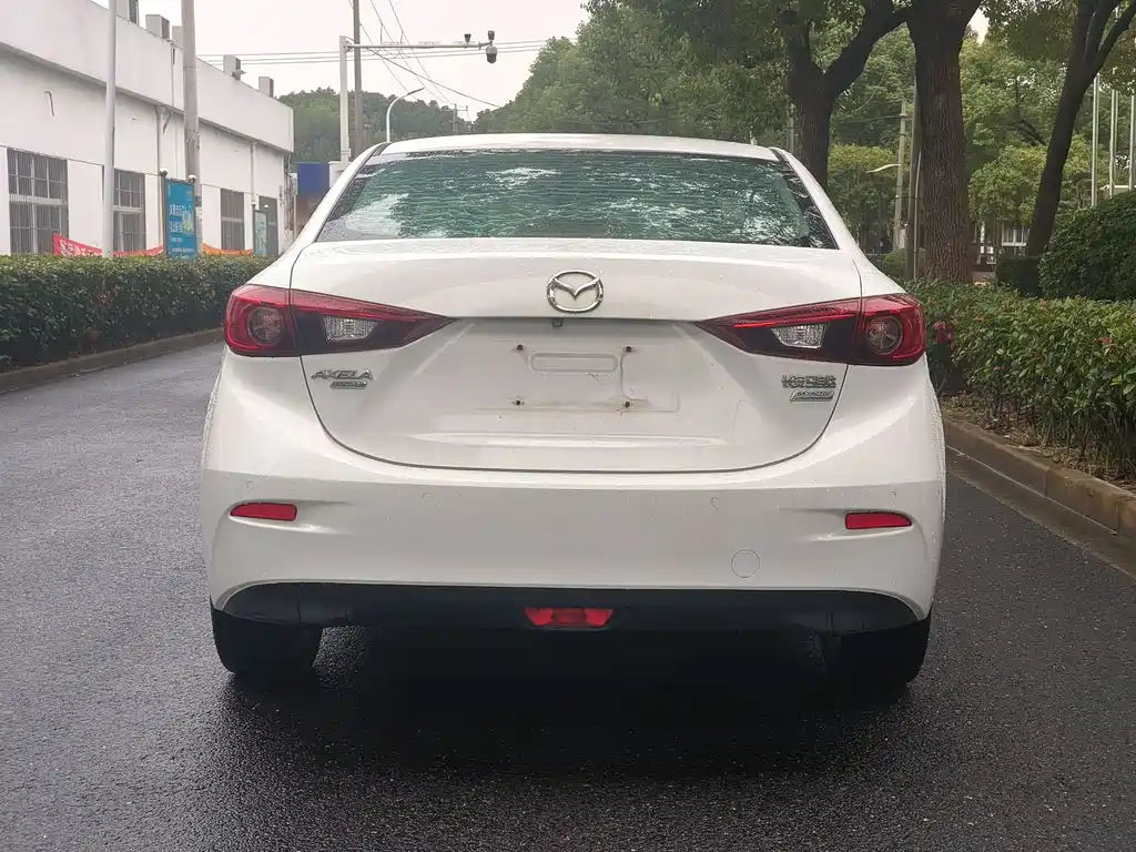 Mazda Mazda 3 Axela 2016 Sedan 2.0L Automatic Sport 2015 - thumbnail 7