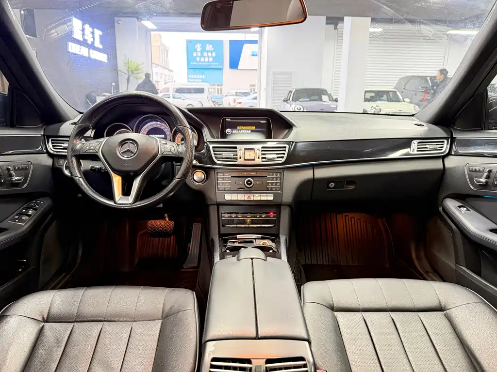 Mercedes-Benz Mercedes-Benz E-Class 2015 Model Year Facelift E 260 L Sport 2016 - thumbnail 6