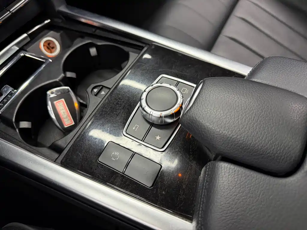 Mercedes-Benz Mercedes-Benz E-Class 2015 Model Year Facelift E 260 L Sport 2016 - thumbnail 14