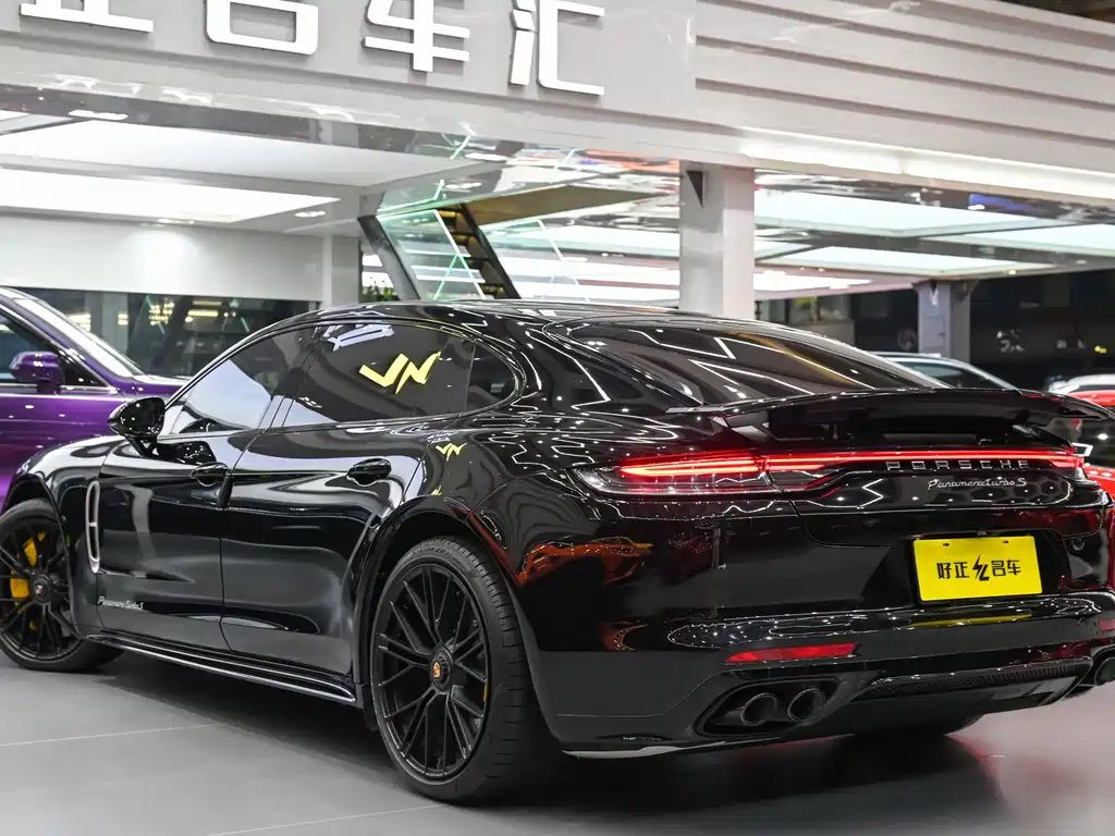 Porsche Porsche Panamera 2023 Turbo S Executive Long Wheelbase 4.0T 2024 - thumbnail 7