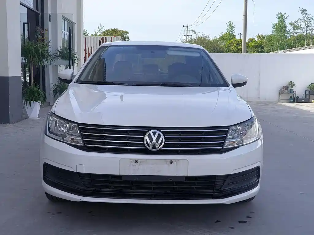 Volkswagen Volkswagen Lavida 2017 1.6L Automatic Fashion Edition 2018 - thumbnail 2
