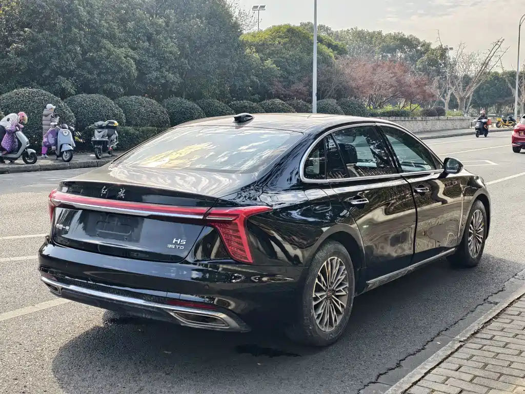 Hongqi Hongqi H5 2023 1.5T DCT SmartLink FlagJoy Edition 2023 - thumbnail 7