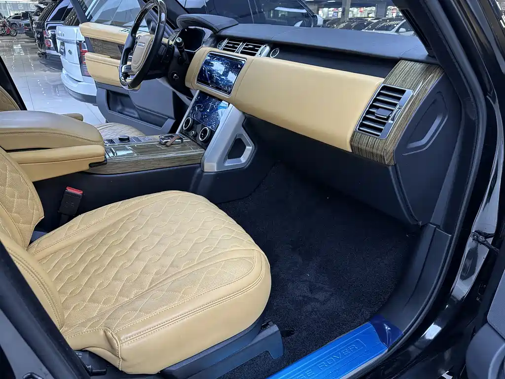 Land Rover Range Rover 2019 3.0 SCV6 Heritage Edition 2020 - thumbnail 6