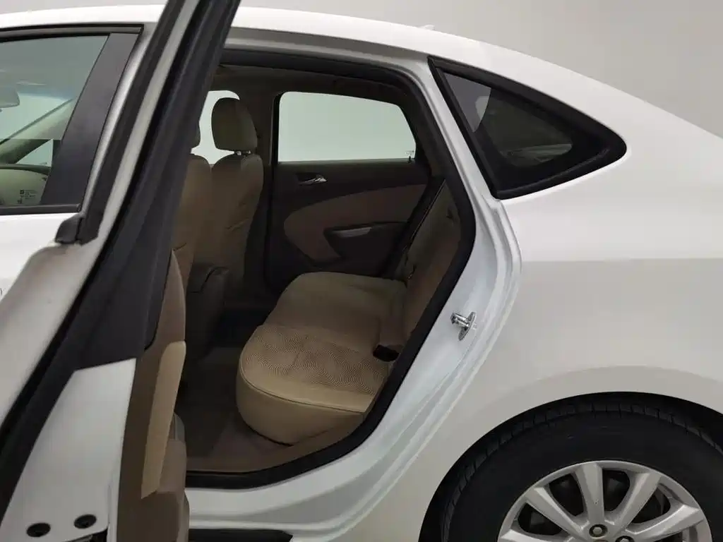 Buick Buick Excelle GT 2012 1.6L Automatic Comfort Edition 2012 - thumbnail 6