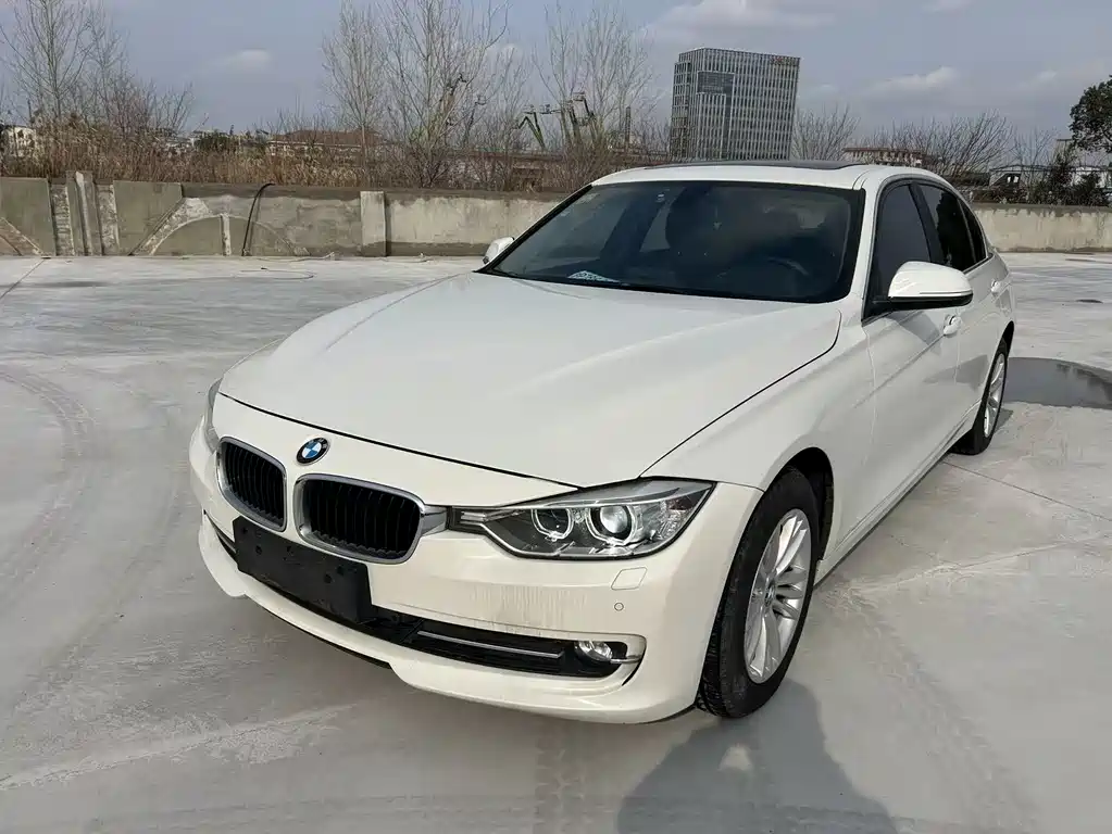 BMW BMW 3 Series 2015 316Li Fashion Edition 2015 - thumbnail 2