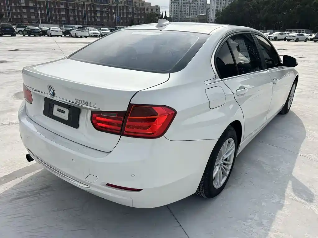 BMW BMW 3 Series 2015 316Li Fashion Edition 2015 - thumbnail 4