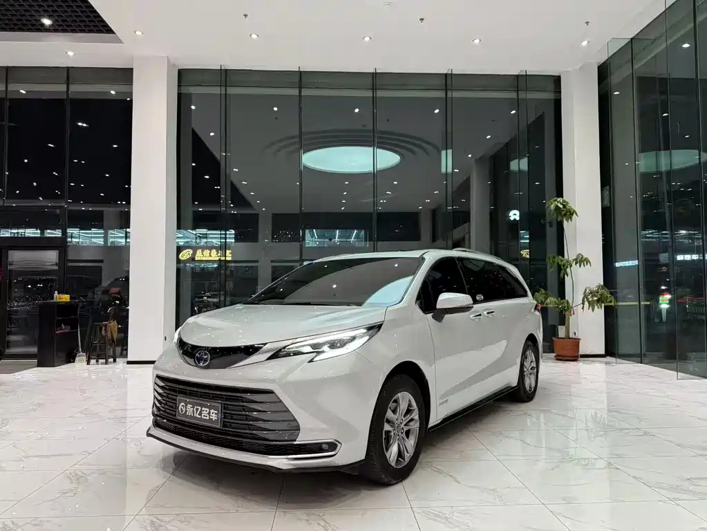 Toyota Toyota Sienna 2021 Model 2.5L Hybrid Premium Version 2022