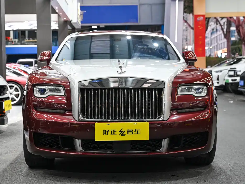Rolls-Royce Ghost 2015 Series II Standard 2017 - thumbnail 2