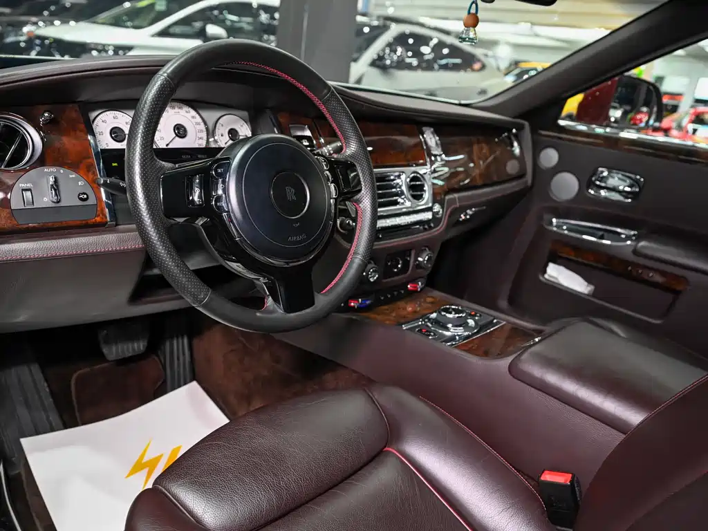 Rolls-Royce Ghost 2015 Series II Standard 2017 - thumbnail 7
