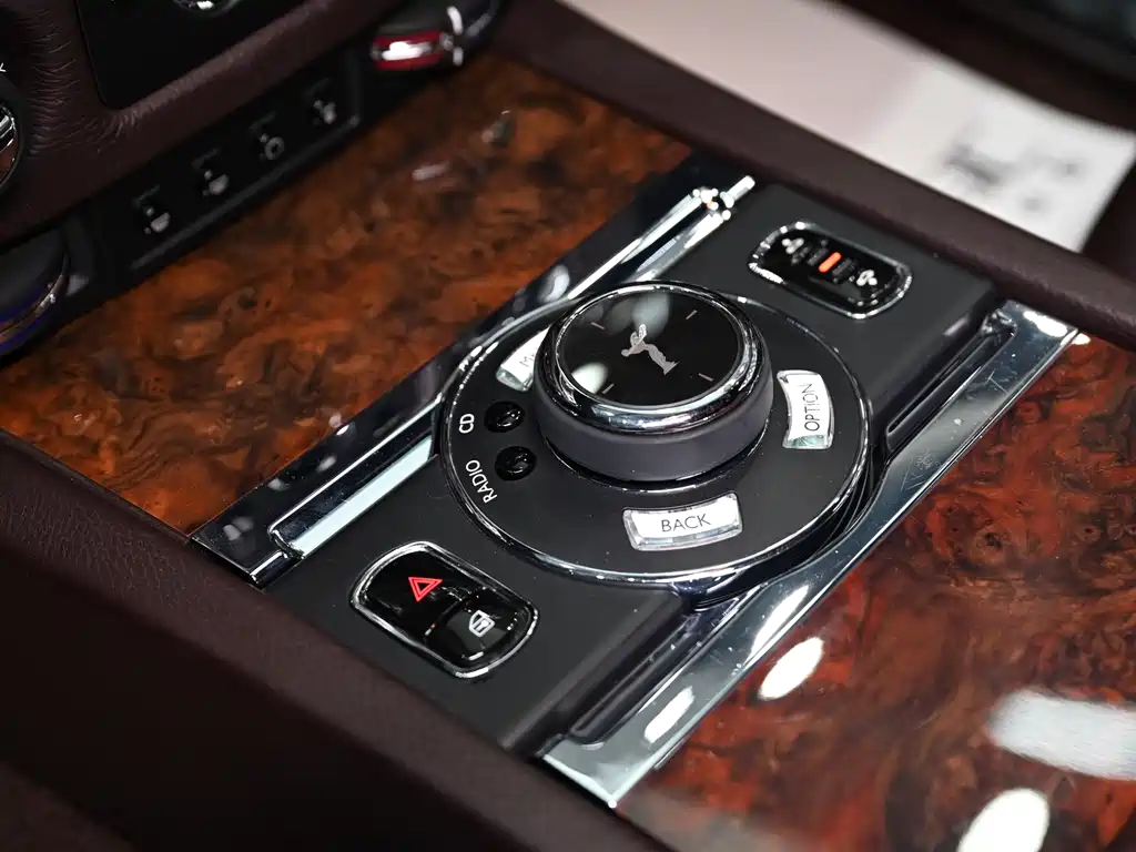 Rolls-Royce Ghost 2015 Series II Standard 2017 - thumbnail 10