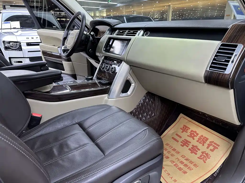 Land Rover Range Rover 2015 3.0 SC V6 Vogue 2015 - thumbnail 10