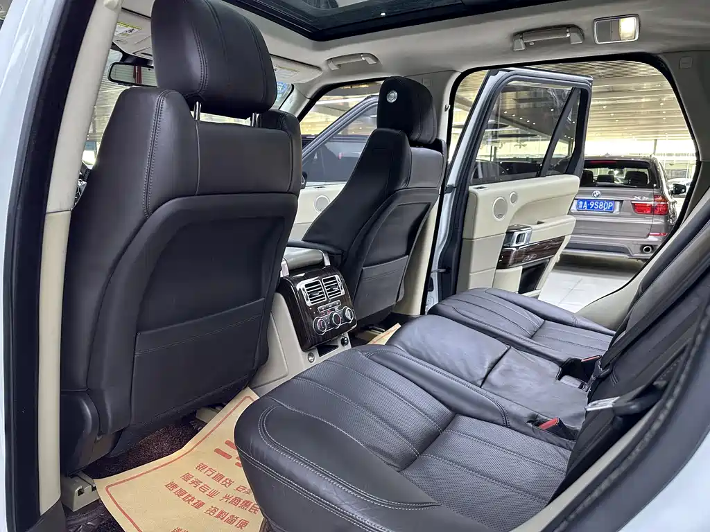 Land Rover Range Rover 2015 3.0 SC V6 Vogue 2015 - thumbnail 11