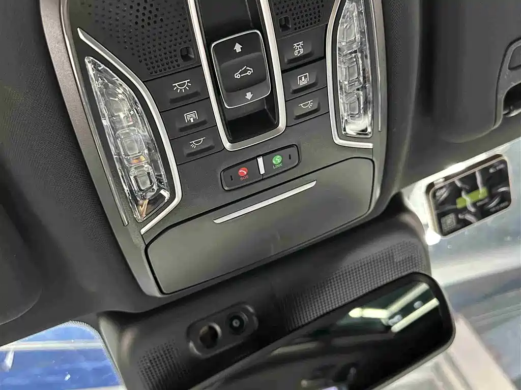 GAC Trumpchi GAC Trumpchi GS8 2022 Dual Engine Series 2.0TM FWD Luxury Edition (7-seater) 2023 - thumbnail 24