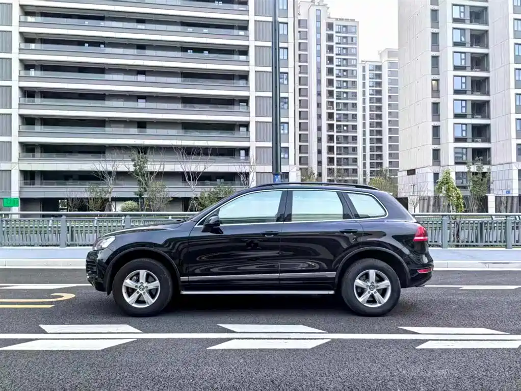 Volkswagen Volkswagen Touareg 2015 3.0 TSI Comfort Line 2015 - thumbnail 4