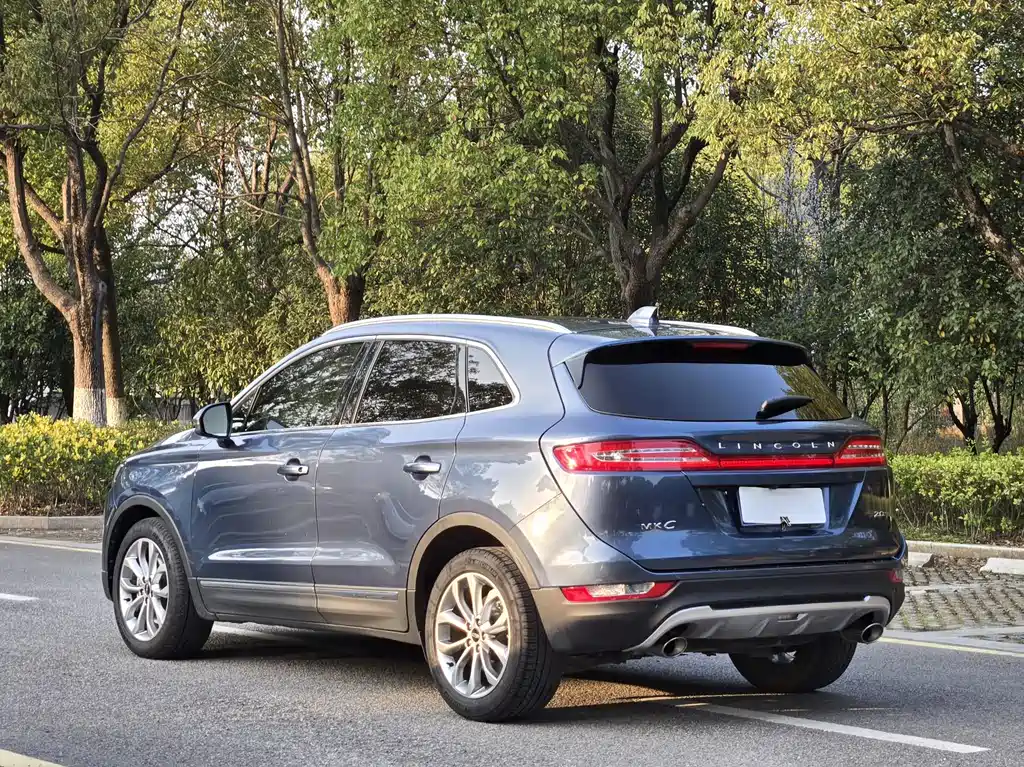 Lincoln Lincoln MKC 2017 2.0T AWD Select Edition 2019 - thumbnail 4