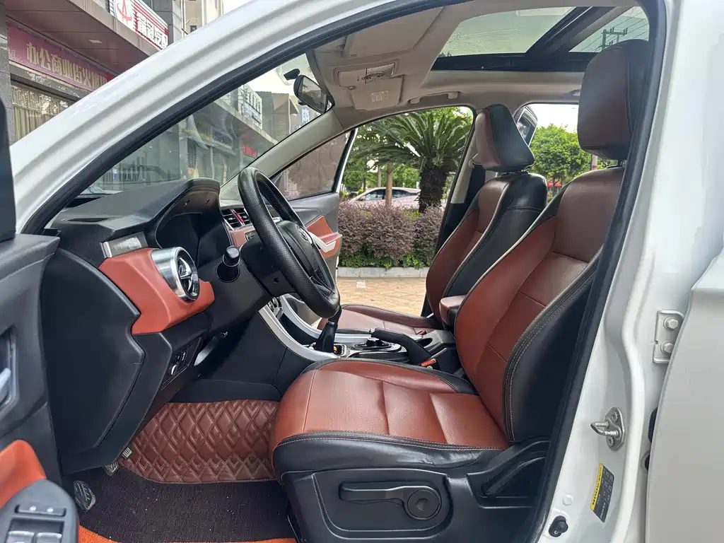 BAIC Hanteng BAIC Huansu S3 2016 S3L 1.5L Manual Luxury Edition 2016 - thumbnail 4