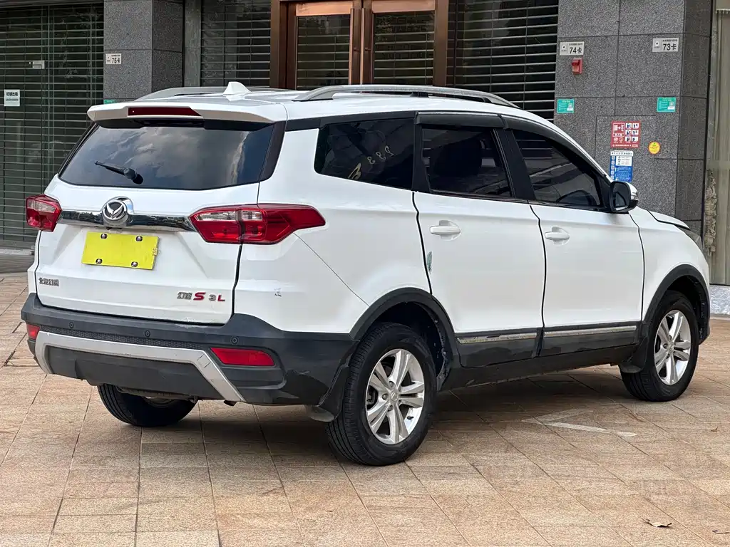 BAIC Hanteng BAIC Huansu S3 2016 S3L 1.5L Manual Luxury Edition 2016 - thumbnail 8