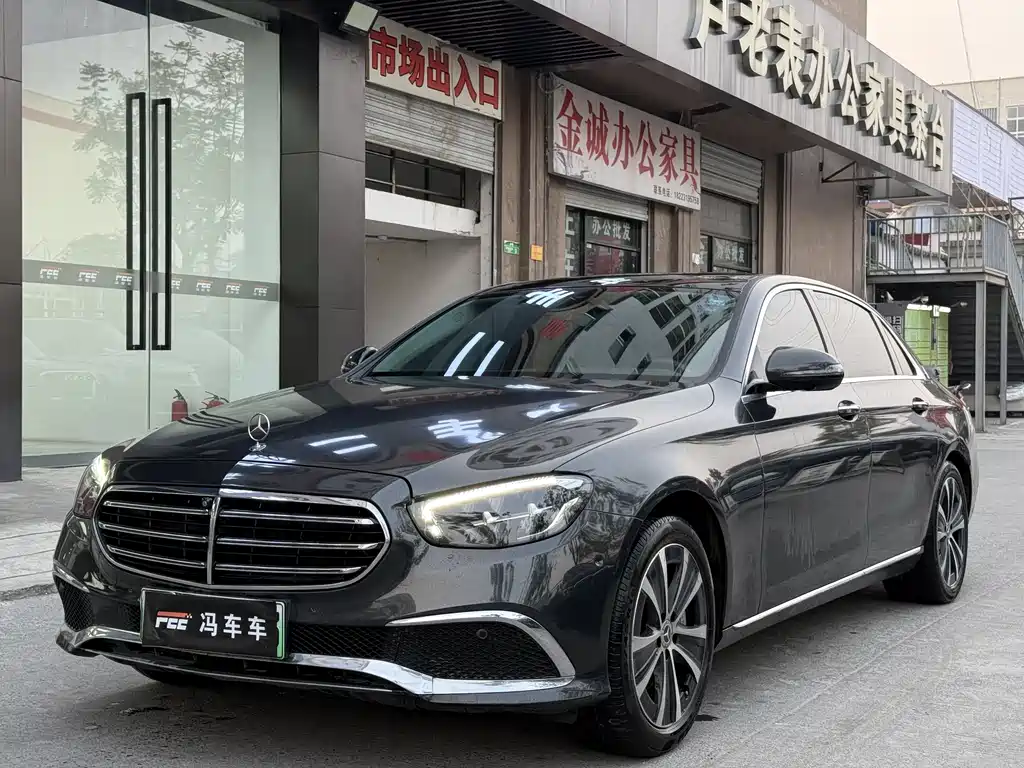 Mercedes-Benz Mercedes-Benz E-Class 2022 Model Year Facelift E 350 e L Plug-in Hybrid Sedan 2022 - thumbnail 2