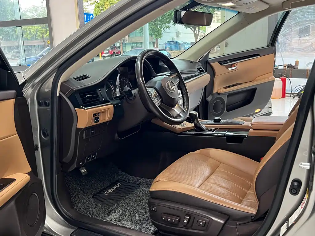 Lexus Lexus ES 2015 ES 200 Premium Edition 2018 - thumbnail 17
