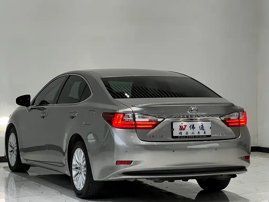 Lexus Lexus ES 2015 ES 200 Premium Edition 2018 - thumbnail 28