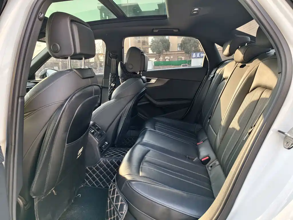 Audi Audi A4L 2023 40 TFSI Premium Dynamic Edition 2023 - thumbnail 5
