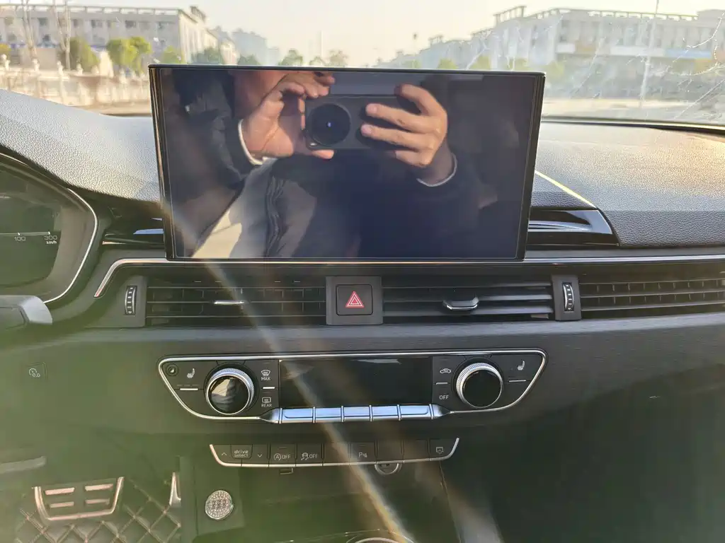 Audi Audi A4L 2023 40 TFSI Premium Dynamic Edition 2023 - thumbnail 13