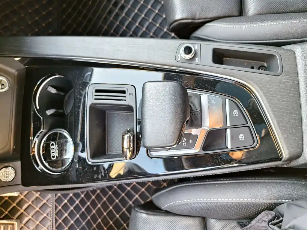 Audi Audi A4L 2023 40 TFSI Premium Dynamic Edition 2023 - thumbnail 14