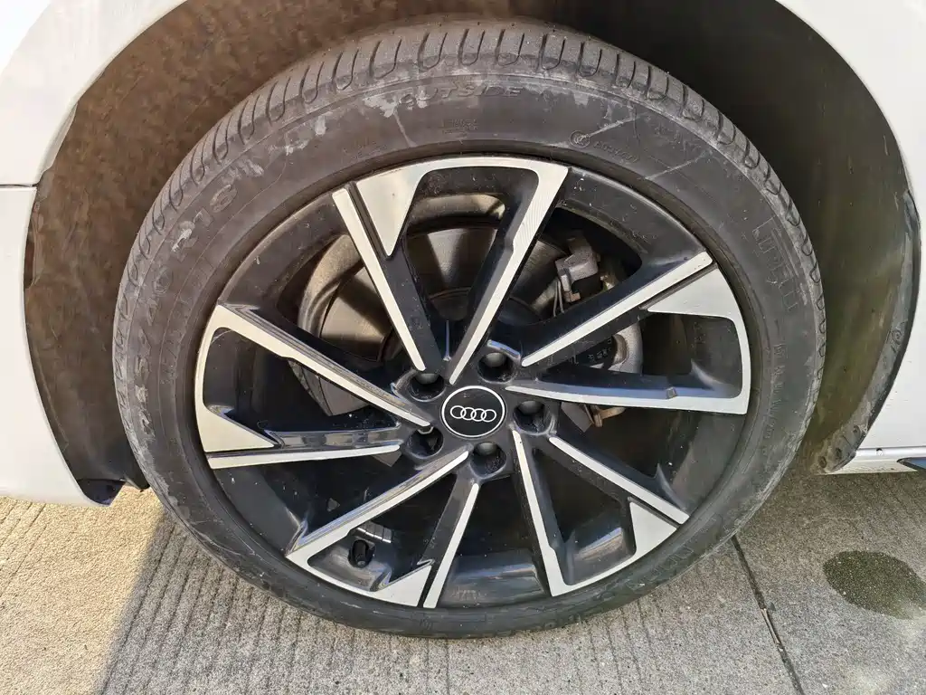 Audi Audi A4L 2023 40 TFSI Premium Dynamic Edition 2023 - thumbnail 16