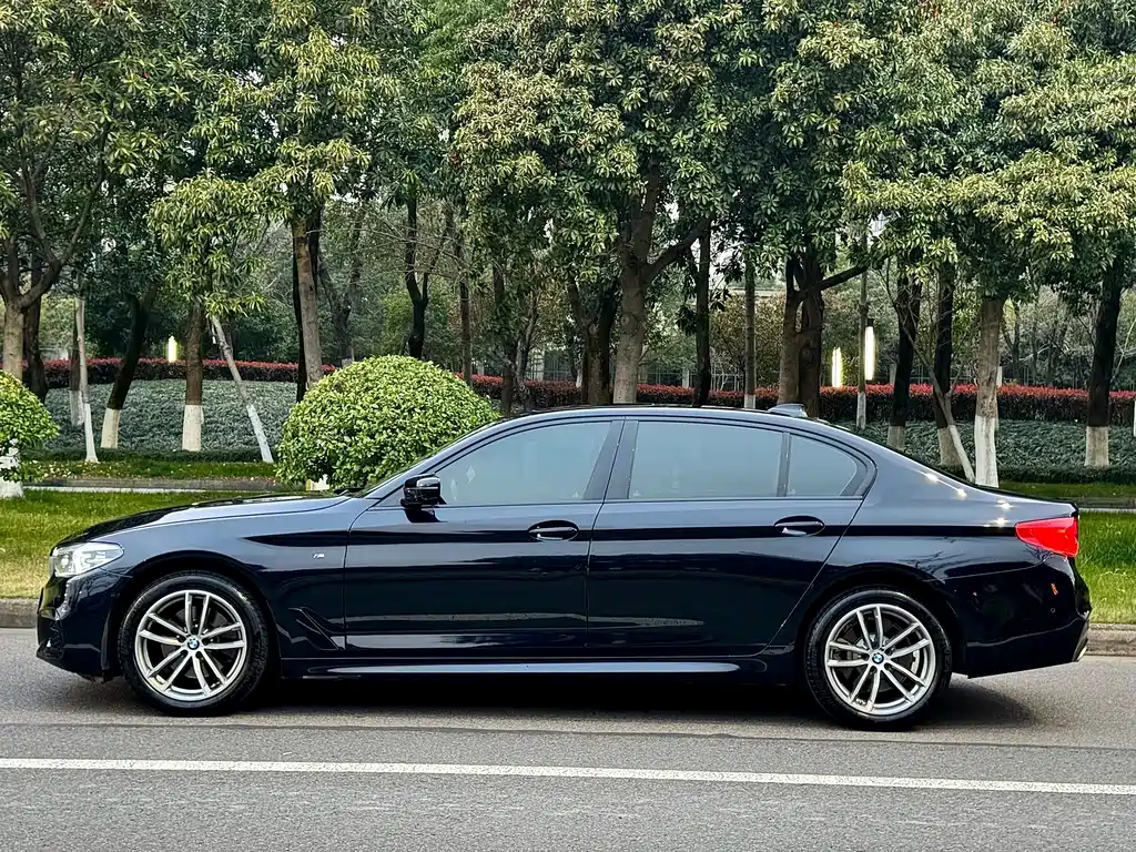 BMW BMW 5 Series 2019 Model Year Facelift 525Li M Sport Package 2019 - thumbnail 3