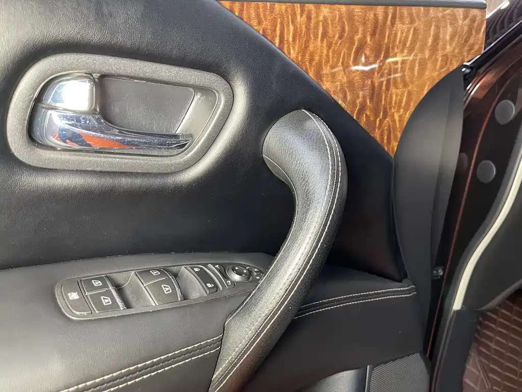 Nissan Nissan Patrol 2017 5.6L Standard 2017 - thumbnail 17