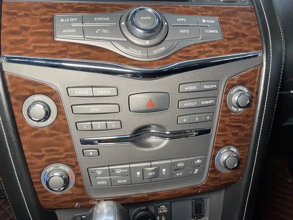 Nissan Nissan Patrol 2017 5.6L Standard 2017 - thumbnail 23