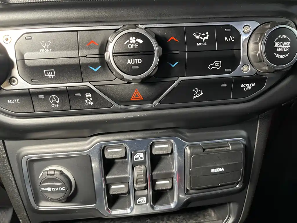 Jeep Jeep Wrangler 2019 2.0T Sahara 4-Door Version国V 2022 - thumbnail 21