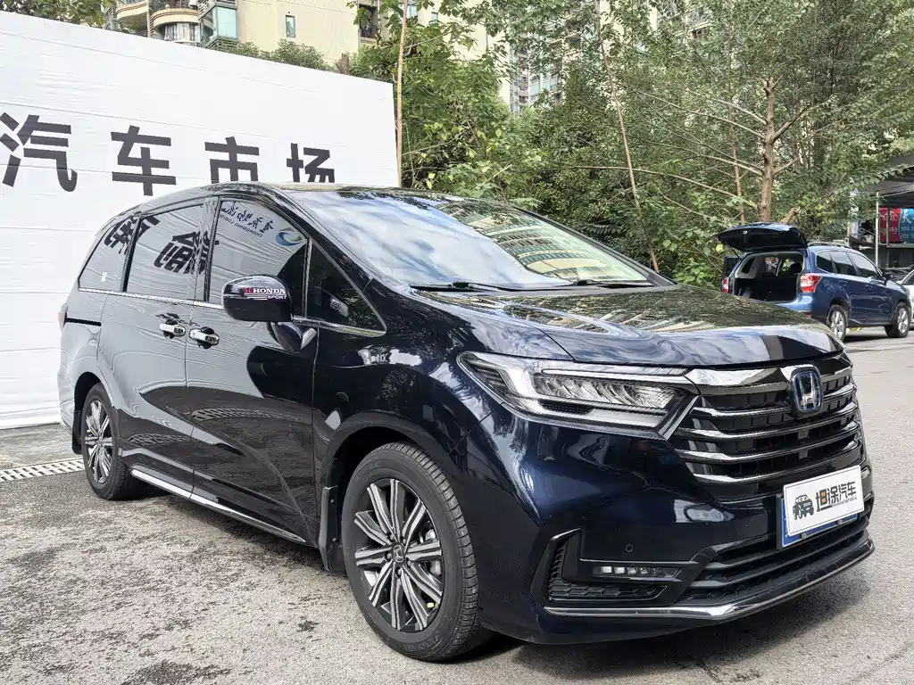 Honda Honda Odyssey 2022 2.0L e:HEV Elite Executive Edition 2023 - thumbnail 3