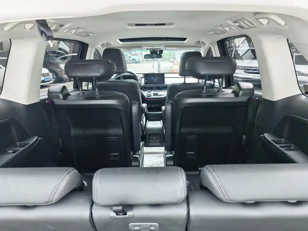Honda Honda Odyssey 2022 2.0L e:HEV Elite Executive Edition 2023 - thumbnail 12